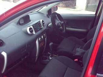 2003 Toyota ist Pictures