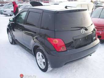 2003 Toyota ist Photos