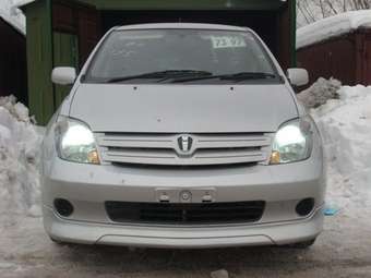 2003 Toyota ist Pictures