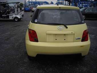 2003 Toyota ist Photos