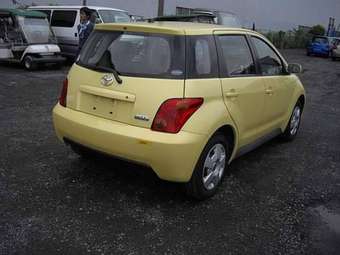 2003 Toyota ist Pictures