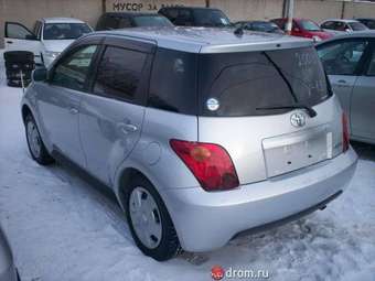 2003 Toyota ist Pics