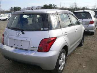 2003 Toyota ist Pictures