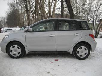 2003 Toyota ist Pictures