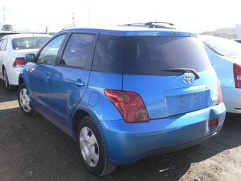 2003 Toyota ist Photos