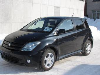2003 Toyota ist Pictures