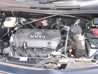2003 Toyota ist Pictures