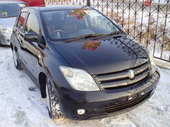 2003 Toyota ist Photos