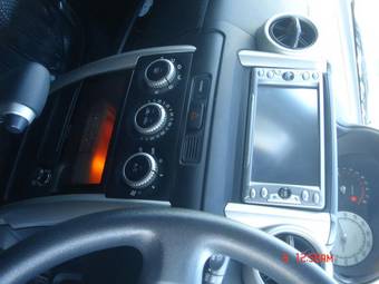 2003 Toyota ist Pictures