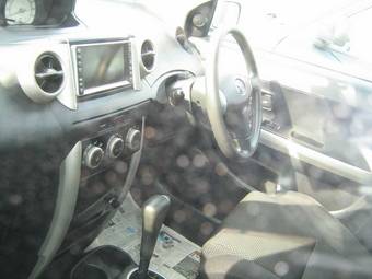 2003 Toyota ist Pictures