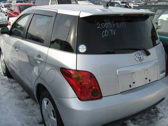2003 Toyota ist Pics