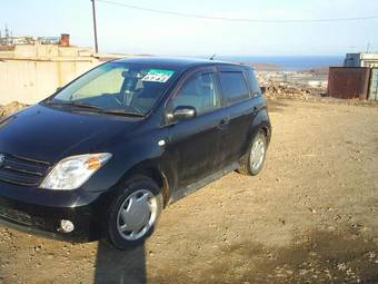 2003 Toyota ist Pictures