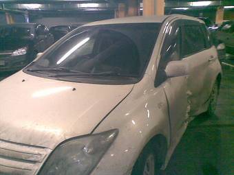 2003 Toyota ist Images
