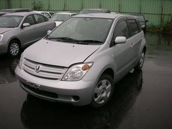2003 Toyota ist Pictures