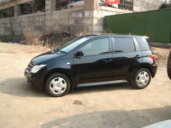 2003 Toyota ist Pictures