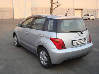 2003 Toyota ist Pictures