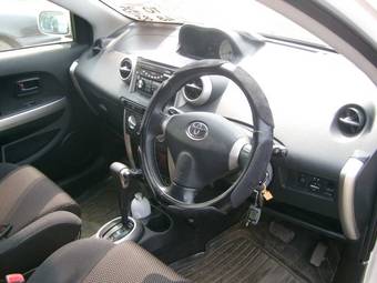 2003 Toyota ist Pics