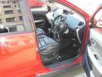 2003 Toyota ist Pictures