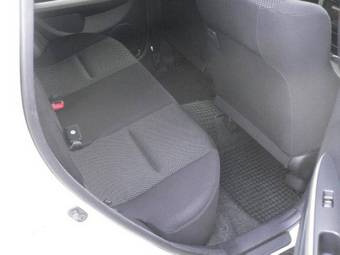 2003 Toyota ist Photos