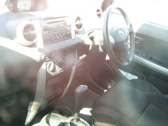 2003 Toyota ist Pictures