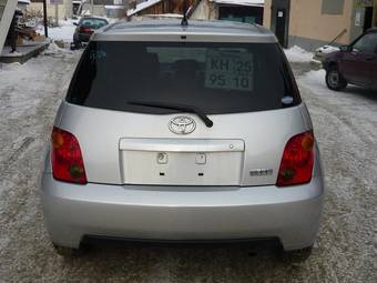 2003 Toyota ist Photos