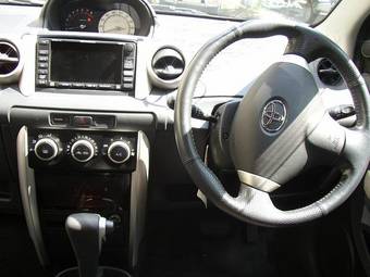 2003 Toyota ist Photos