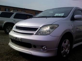 2003 Toyota ist Pictures