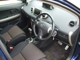 2003 Toyota ist Pictures