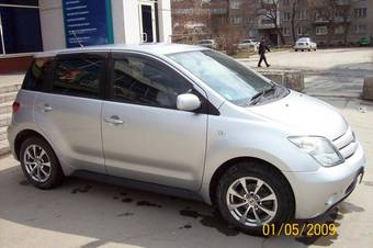 2003 Toyota ist Pictures