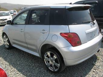 2003 Toyota ist Pictures