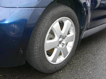 2003 Toyota ist Wallpapers