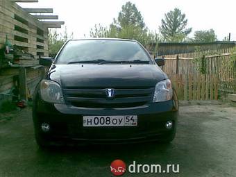 2003 Toyota ist Photos