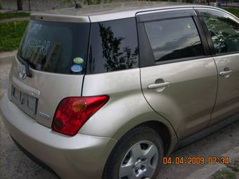 2003 Toyota ist Photos