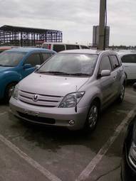 2003 Toyota ist Photos