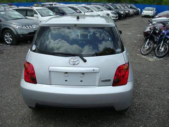 2003 Toyota ist Pictures