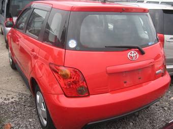 2003 Toyota ist Pictures