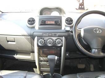 2003 Toyota ist Pics