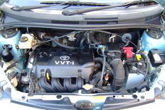 2003 Toyota ist Pictures