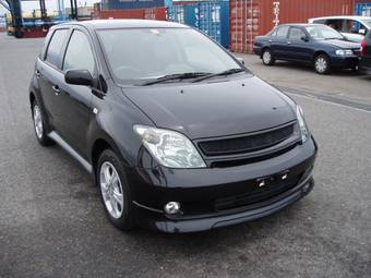 2003 Toyota ist Photos