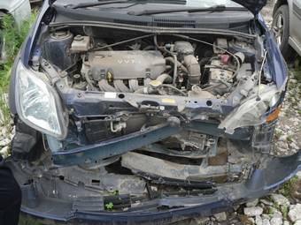 2003 Toyota ist Pictures