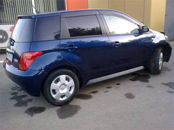 2003 Toyota ist Pictures
