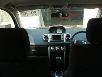 2003 Toyota ist Pictures