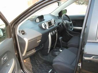 2003 Toyota ist Pics