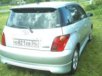 2003 Toyota ist Photos