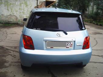 2003 Toyota ist Photos