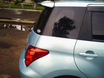 2003 Toyota ist Images