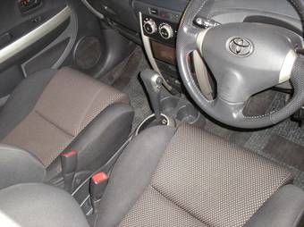 2003 Toyota ist Photos