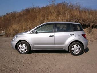 2003 Toyota ist Pictures