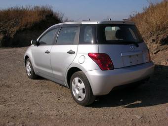 2003 Toyota ist Pictures