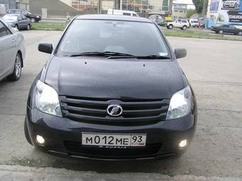 2003 Toyota ist Photos